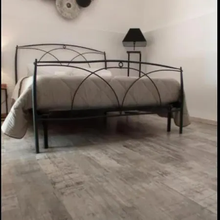 Sea Breeze With Full Kitchen 200 Metres To The Sea Bari